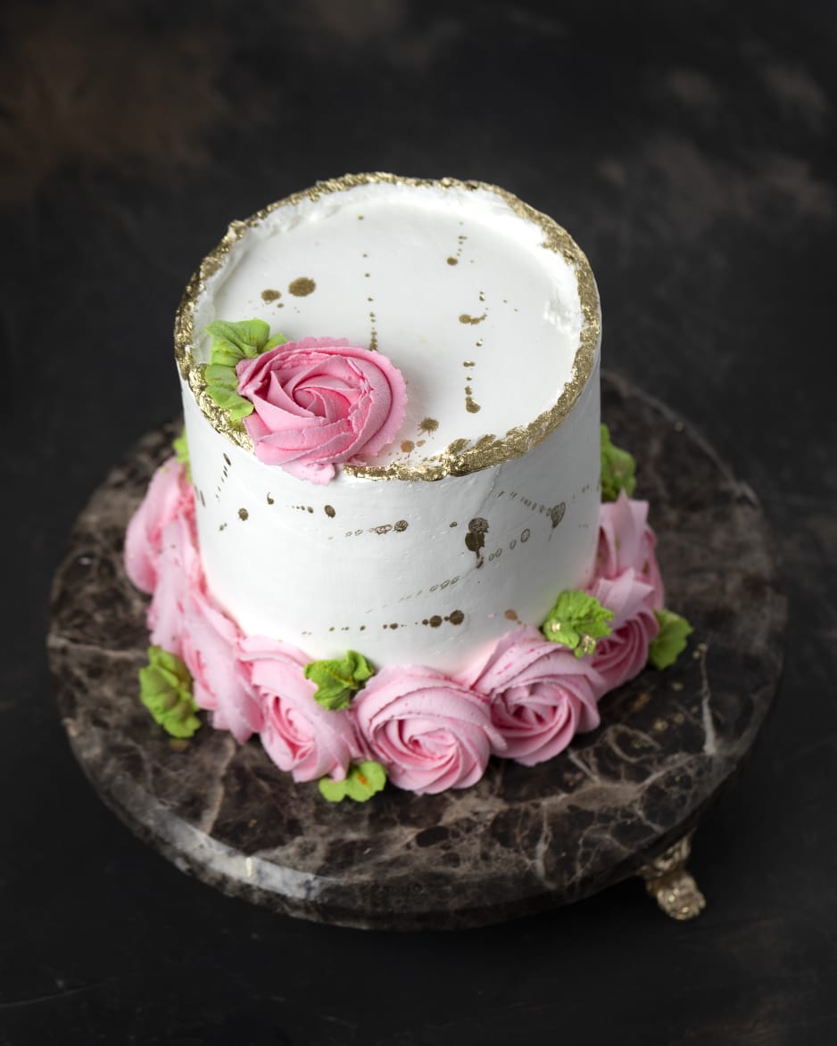 کیک سازی و تزئین کیک